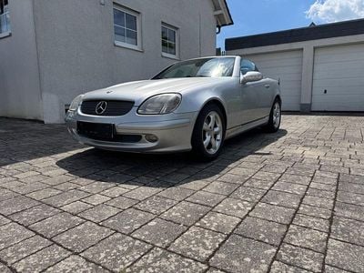 Usata Mercedes SLK200 163 CV (119 kW) 2001 Argento Cabrio