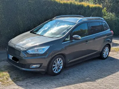 Używany Ford Grand C-Max Titanium 125 KM (91 kW) 2018 Szary Minivan