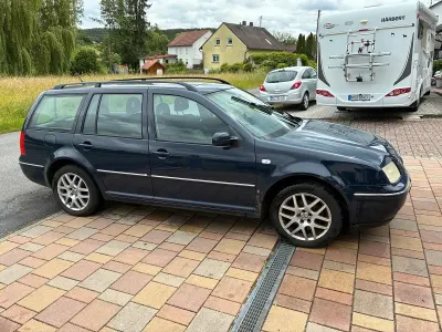 Gebraucht VW Bora 110 PS (80 kW) 2000 Blau Kombi
