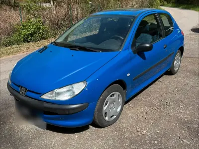 Usata Peugeot 206 60 CV (44 kW) 2001 Blu Utilitaria