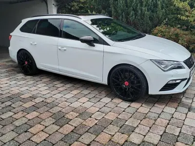 Gebraucht Seat Leon 4Drive 300 PS (220 kW) 2020 Weiß Kombi