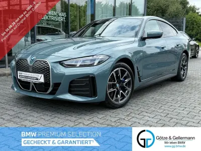 Gebraucht BMW i4 M Sport 294 kW (401 PS) 2025 Cape york grün Limousine