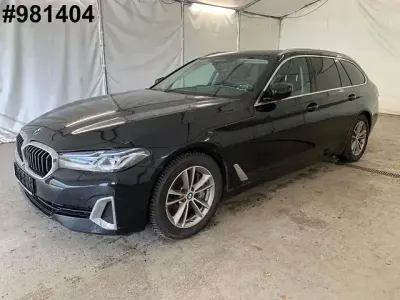 Gebraucht BMW 530 Luxury Line 286 PS (210 kW) 2022 Black sapphire metallic Kombi
