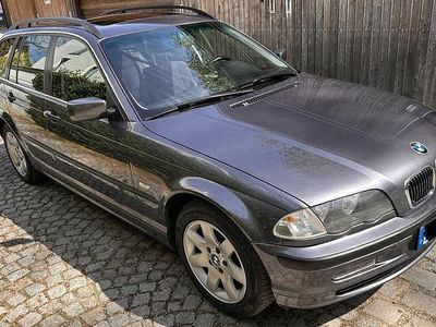 Usata BMW 325 Sport Line 192 CV (141 kW) 2001 Grigio Station wagon