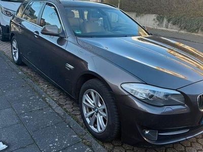 Begagnad BMW 525 Comfort Edition 218 HK (160 kW) 2012 Brun Kombi