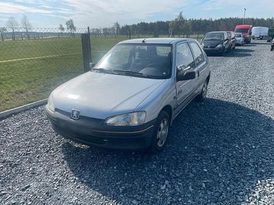 Gebraucht Peugeot 106 45 PS (33 kW) 1997 Grau Kleinwagen