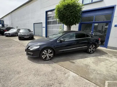 Gebraucht VW Passat Exclusive 170 PS (125 kW) 2010 Moonlight blue perleffekt Limousine