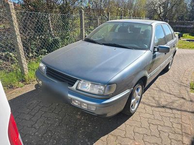 Gebraucht VW Passat 90 PS (66 kW) 1994 Grau Limousine