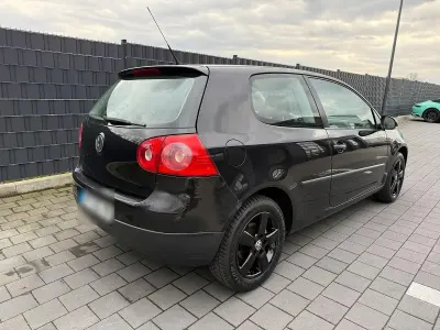 Gebraucht VW Golf V 80 PS (58 kW) 2007 Schwarz Kleinwagen