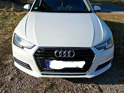 Usata Audi A4 150 CV (110 kW) 2017 Bianco Station wagon