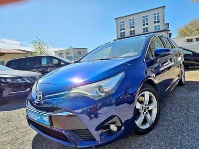 Usata Toyota Avensis Business Edition 143 CV (105 kW) 2016 Blu Station wagon