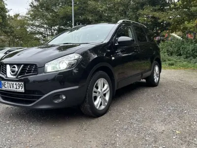 Gebraucht Nissan Qashqai +2 Tekna 131 PS (96 kW) 2013 Schwarz SUV