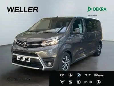 Gebraucht Toyota Proace Team 100 kW (136 PS) 2022 Basaltgrau Van / Kleinbus