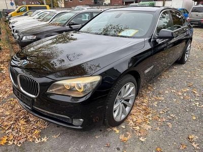 Gebraucht BMW 740L 326 PS (239 kW) 2012 Schwarz (metallic) Limousine