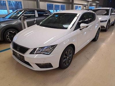 Weiß Gebraucht 2019 Seat Leon Style Limousine | 12.990 € (Guter Preis)