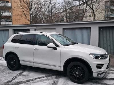 Gebraucht VW Touareg 204 PS (150 kW) 2017 Weiß SUV