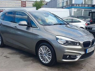 Silber Gebraucht 2018 BMW 225 Active Tourer Luxury Line Van / Kleinbus | 14.490 € (Fairer Preis)