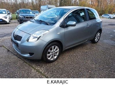 Gebraucht Toyota Yaris Sol 69 PS (50 kW) 2006 Silber Kleinwagen