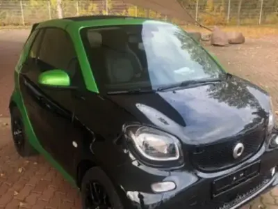 Gebraucht Smart ForTwo Cabrio 41 kW (56 PS) 2017 Schwarz Cabrio
