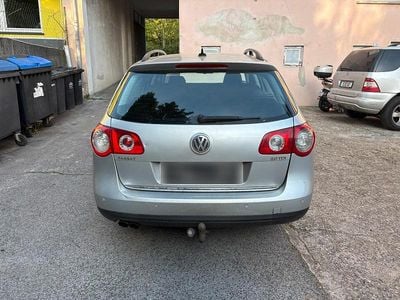 Usata VW Passat 140 CV (102 kW) 2009 Argento Station wagon