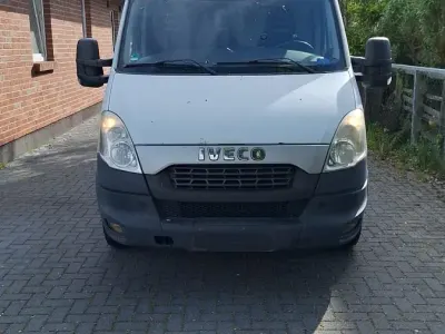 Gebraucht Iveco Daily 2013 Weiß Van / Kleinbus