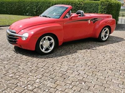 Rot Gebraucht 2004 Chevrolet SSR Abholung | 29.999 €