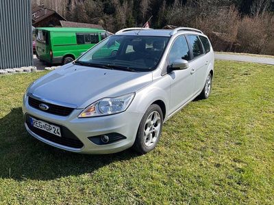 Gebraucht Ford Focus 101 PS (74 kW) 2010 Silber Limousine