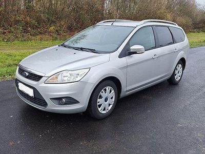 Gebraucht Ford Focus Titanium 101 PS (74 kW) 2010 Silber Kombi