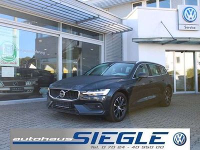 gebraucht Volvo V60 D4 AWD Momentum Pro Navi LED AHK Harman Leder Surr