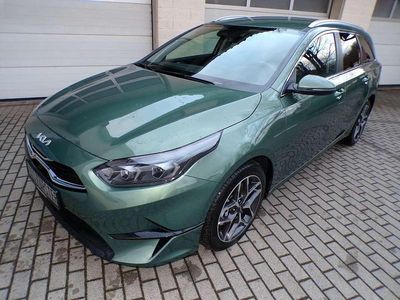 Gebraucht Kia Ceed Sportswagon 140 PS (102 kW) 2025 Experience grün Kombi