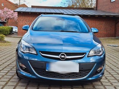 gebraucht Opel Astra Sports Tour. 1.4 Exklusiv AGR, Navi,Kamera