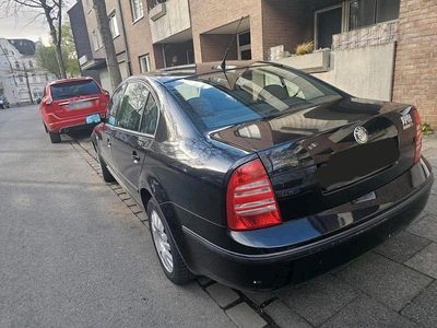Gebraucht Skoda Superb 116 PS (85 kW) 2002 Schwarz Limousine