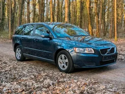 Używany Volvo V50 125 KM (91 kW) 2009 Niebieski Kombi