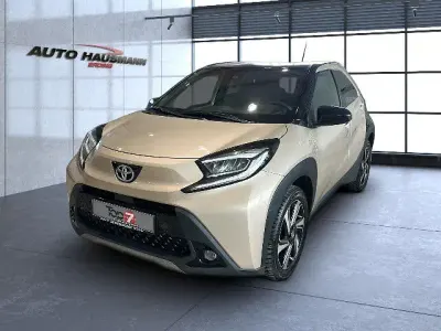 Second-hand Toyota Aygo X X-plore 72 CP (52 kW) 2022 Bej SUV