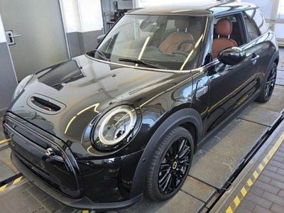 Gebraucht Mini Cooper SE 135 kW (184 PS) 2023 Schwarz Kleinwagen