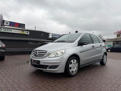 Gebraucht Mercedes B180 109 PS (80 kW) 2008 Silber Van / Kleinbus