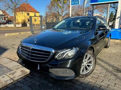 Gebraucht Mercedes E220 194 PS (142 kW) 2018 Schwarz Kombi