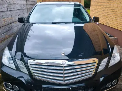 Gebraucht Mercedes E200 184 PS (135 kW) 2009 Schwarz Limousine