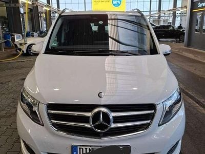 Weiß Gebraucht 2017 Mercedes V250 Avantgarde Edition Van / Kleinbus | 38.500 € (Fairer Preis)