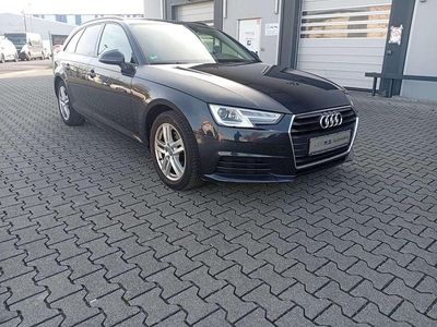 Gebraucht Audi A4 Basis 150 PS (110 kW) 2017 Mondscheinblau metallic Kombi