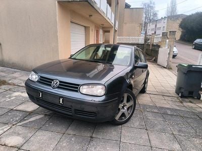 Second-hand VW Golf III 90 CP (66 kW) 1999 Berlinǎ