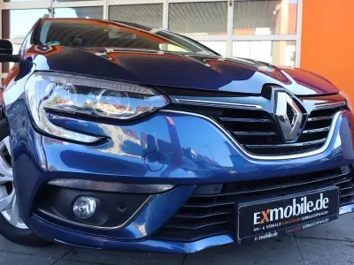 Gebraucht Renault Mégane IV LIMITED 140 PS (102 kW) 2018 Blau Limousine