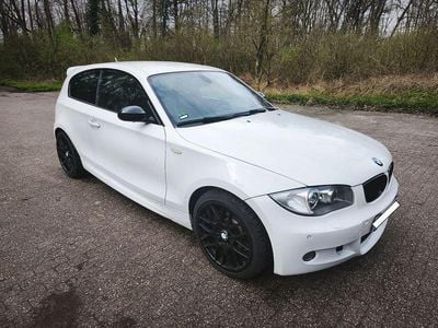 Usado BMW 130 M Sport 265 HP (194 kW) 2007 Branco Citadino