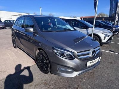 Usata Mercedes B180 109 CV (80 kW) 2015 Grigio Monovolume
