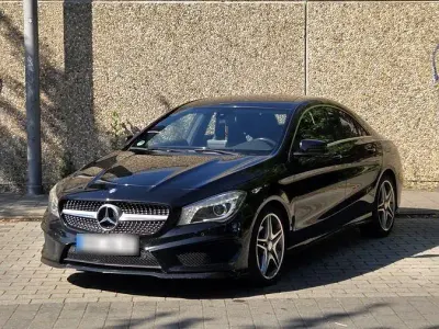 Gebraucht Mercedes CLA180 AMG line 122 PS (89 kW) 2015 Schwarz Coupé