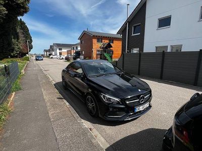 Second-hand Mercedes CLA180 AMG line 122 CP (89 kW) 2016 Negru Berlinǎ