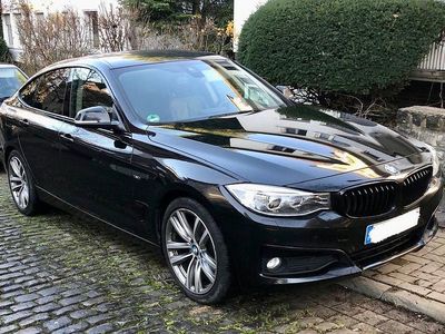 Schwarz Gebraucht 2013 BMW 320 Gran Turismo Sport Line Limousine | 9.400 € (Fairer Preis)