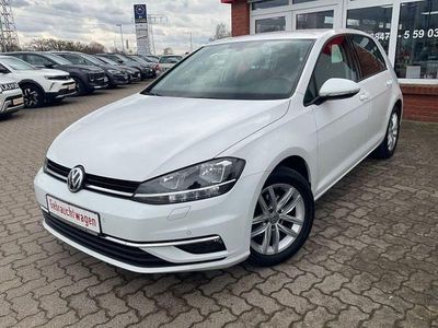 Gebraucht VW Golf VIII Comfortline 116 PS (85 kW) 2020 Pure white Limousine