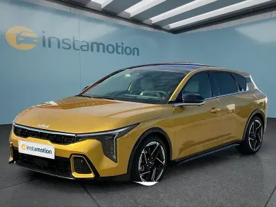 Neu Kia K4 GT-Line 179 PS (131 kW) 2026 Gelb Kleinwagen