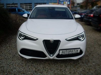 Weiß Gebraucht 2021 Alfa Romeo Stelvio Super SUV | 25.950 € (Superpreis)